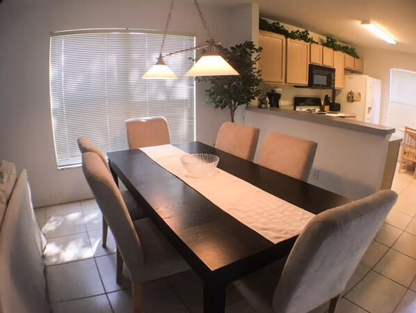 Apartment | In-room dining