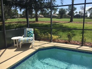 Apartment | Outdoor pool
