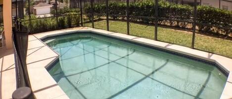 獨棟房屋 | 室外游泳池