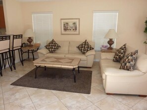 Apartment | Living area