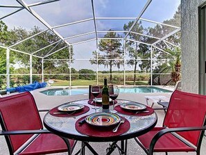 Outdoor pool - Waterview Pad Apartment 4 Bedroom (Haines City)