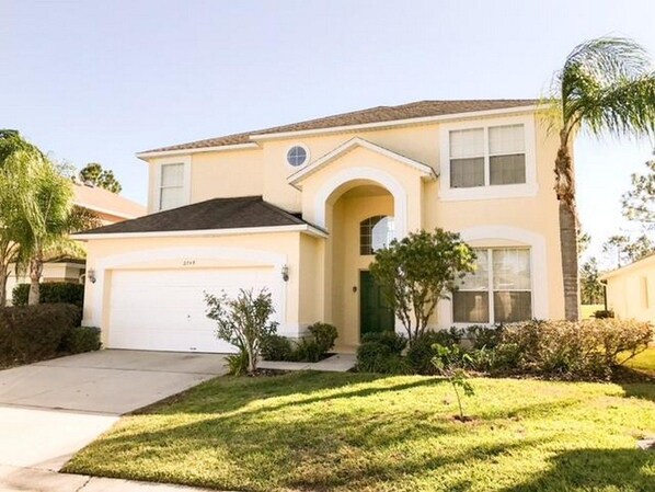 Apartment | Front of property