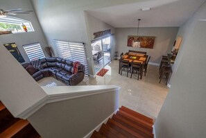 Living area - Mallory Paradise Apartment 4 Bedroom (Haines City)