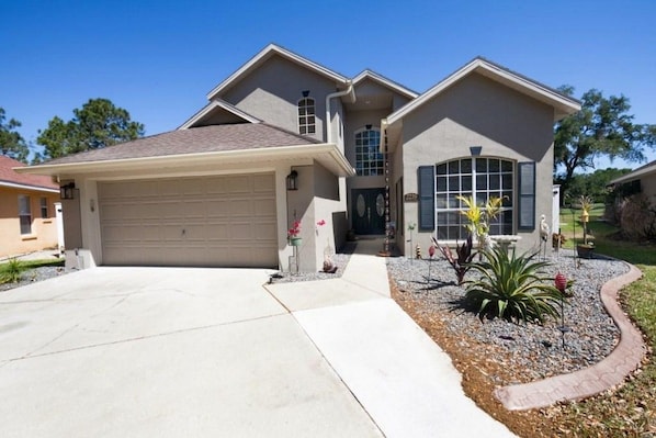 Apartment | Front of property