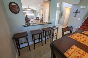 Staircase - Mallory Paradise Apartment 4 Bedroom (Haines City)