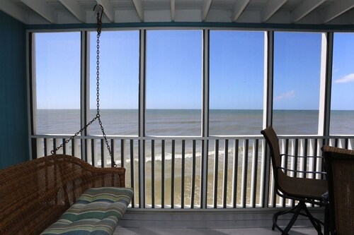 Beach Therapy on the Cape Apartment 3 Bedroom