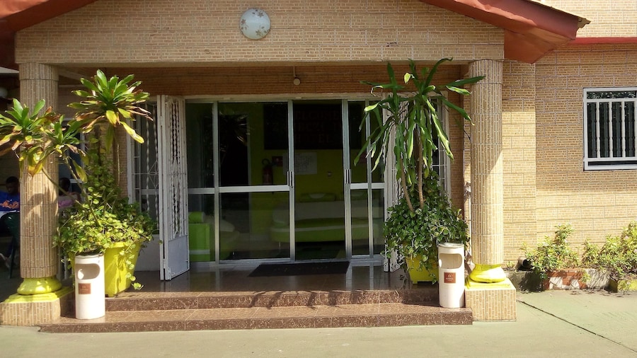 Zambezi Inn Hotel