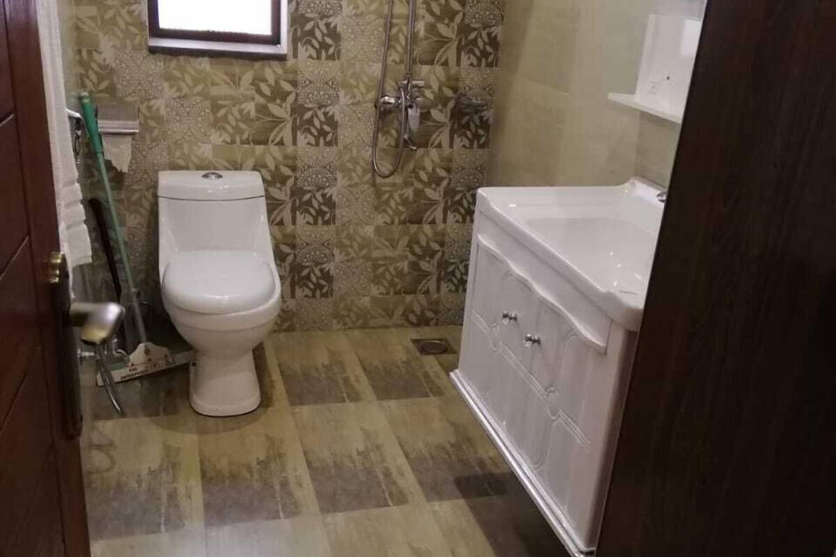 Deluxe Room, 1 Double Bed, Non Smoking | Bathroom