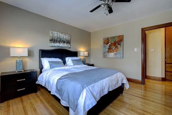 Premium Apartment, 1 Queen Bed, Non Smoking, City View | 1 bedroom, Egyptian cotton sheets, premium bedding