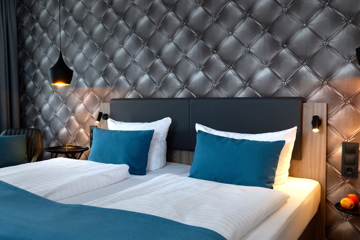 premium double room | 1 bedroom, desk, blackout curtains, free wifi