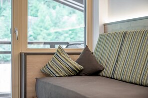 Kahden hengen huone, parveke (On Top) | Oleskelualue | Taulutelevisio