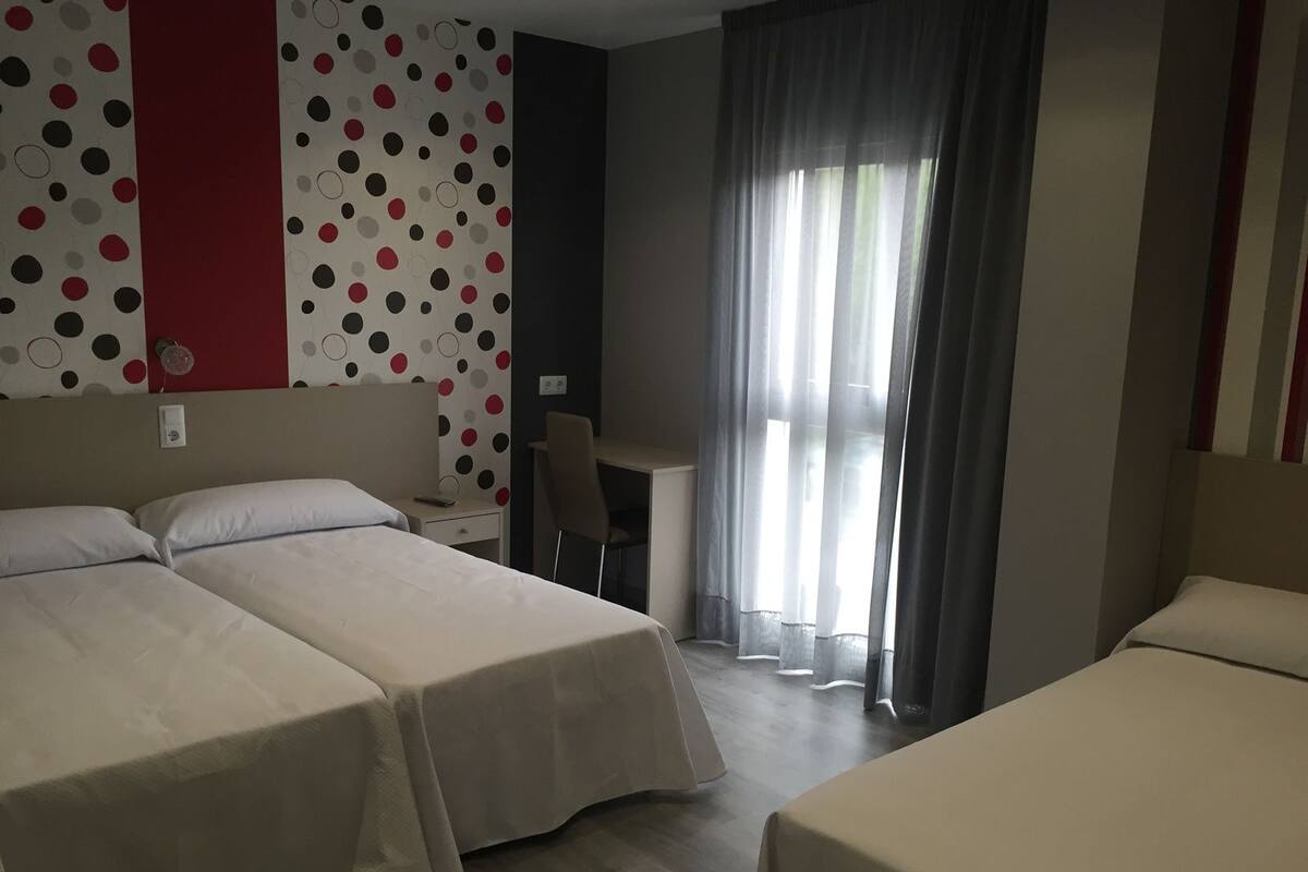 Dreibettzimmer