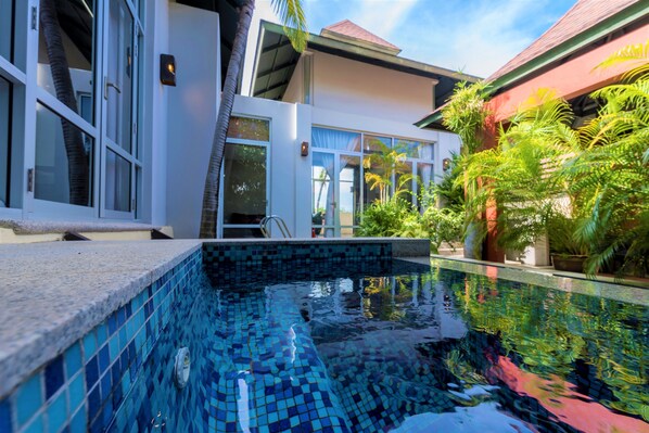 Terrace/patio - Tropical Garden Paradise Villa (Sattahip)