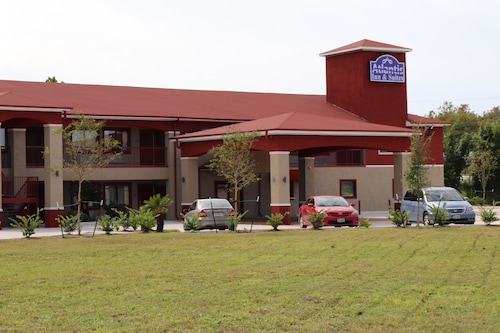 Atlantis Inn and Suites