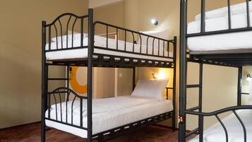 1 bedroom, in-room safe, iron/ironing board, free WiFi