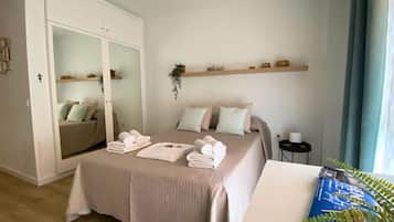 Basic-Studio | Verdunkelungsvorhänge, Bügeleisen/Bügelbrett, kostenloses WLAN