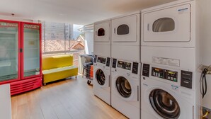 Ruang laundry