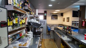 Bar (on property) - Hostal El Trèvol (Torello)