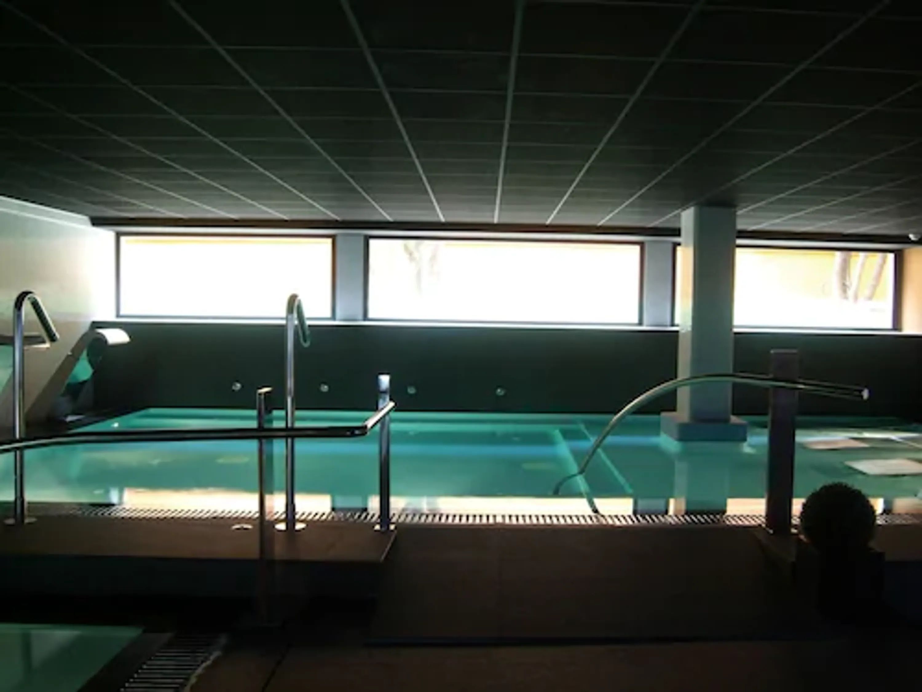 couples treatment room(s), sauna, hot tub, steam room