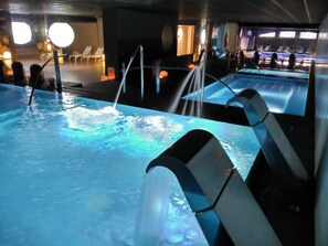 Couples treatment rooms, sauna, hot tub, steam room, hot springs - Montanyá Hotel (Seva)