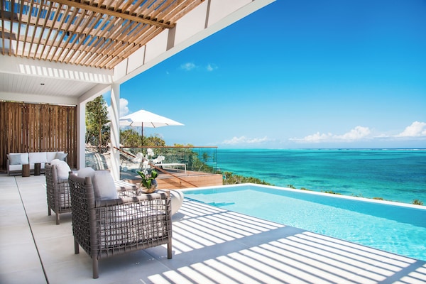 別墅, 多間臥室, 海濱 (North Shore 4 Bed Beach Front Villa) | 高級寢具、羽絨被、特厚豪華床墊、房內夾萬