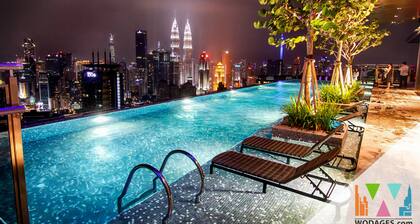 Expressionz KLCC by Wodages