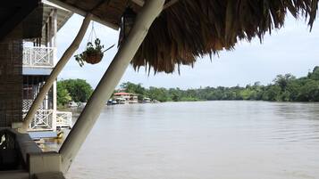 Quang cảnh từ phòng