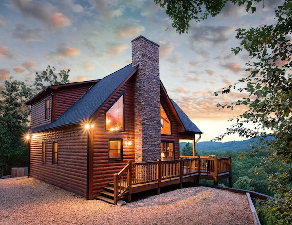 公寓 | 住宿正面 (夜晚)