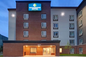 Exterior - WoodSpring Suites Washington DC Northeast Greenbelt (Greenbelt)