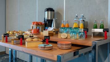 Daily buffet breakfast for a fee