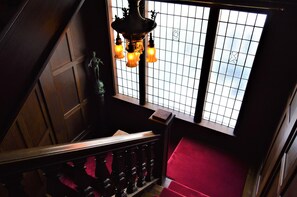 Interior detail - 300 Clifton (Minneapolis)