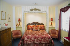 Ban-y-byrn | Premium bedding, pillow-top beds, individually decorated - Anne's White Columns Inn (Bar Harbor)