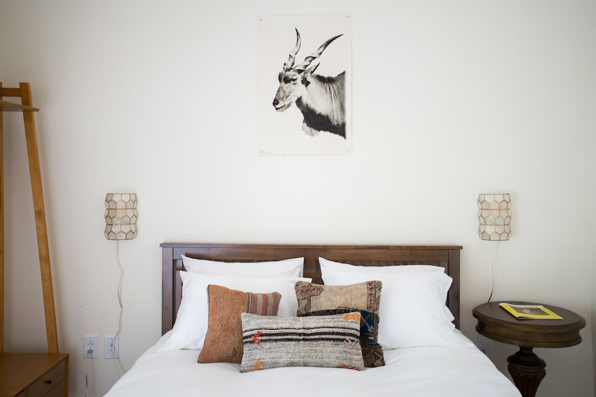 Egyptian cotton sheets, premium bedding, individually decorated