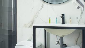 Loft | Bathroom