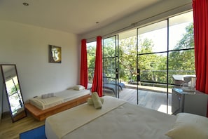 Standard Triple Room, 1 Bedroom | Free WiFi, bed sheets, wheelchair access - La Jolla Hotel (Cóbano)