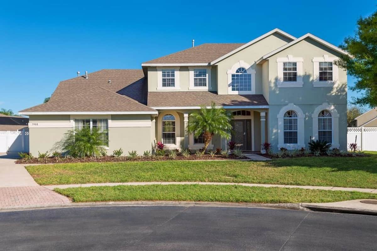 House (7 Bedroom, 6 Bathroom - 7900)