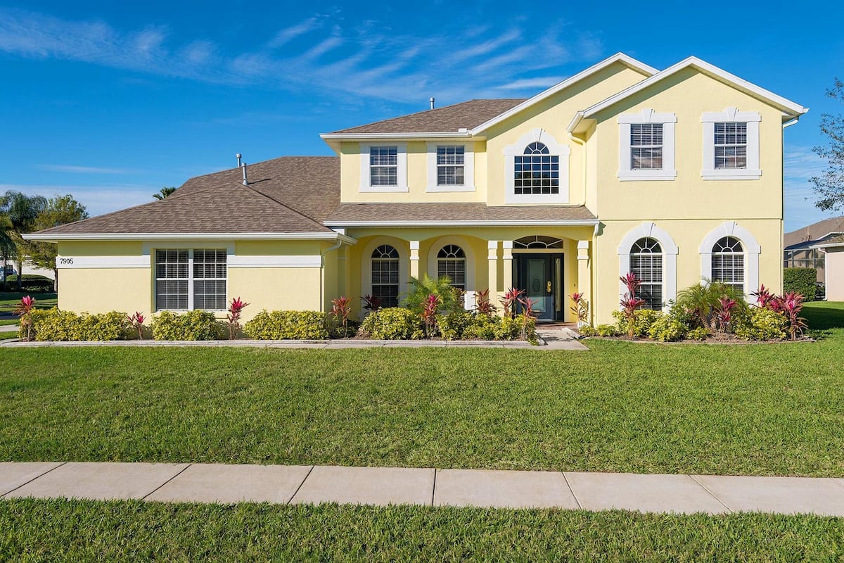 House (7 Bedroom, 6 Bathroom - 7905) | Exterior