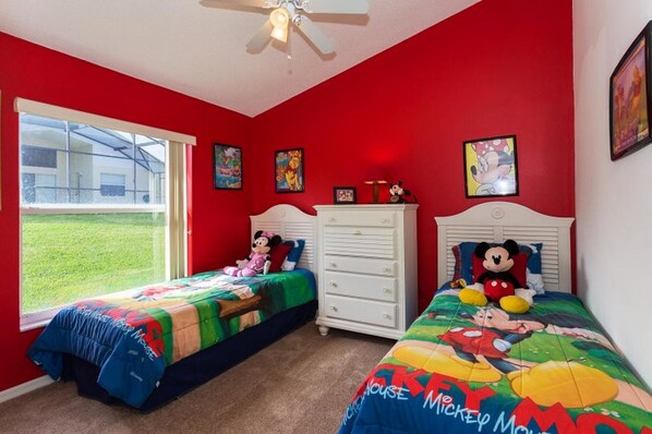 Talo, 4 makuuhuonetta (3 Bathroom - 8064) | 4 makuuhuonetta, ilmainen kiinteä internetyhteys, vuodevaatteet