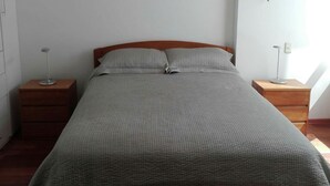 Rumah Keluarga, 2 kamar tidur, Bebas Asap Rokok, kamar mandi pribadi | 3 kamar tidur, Wi-Fi gratis, dan seprai linen