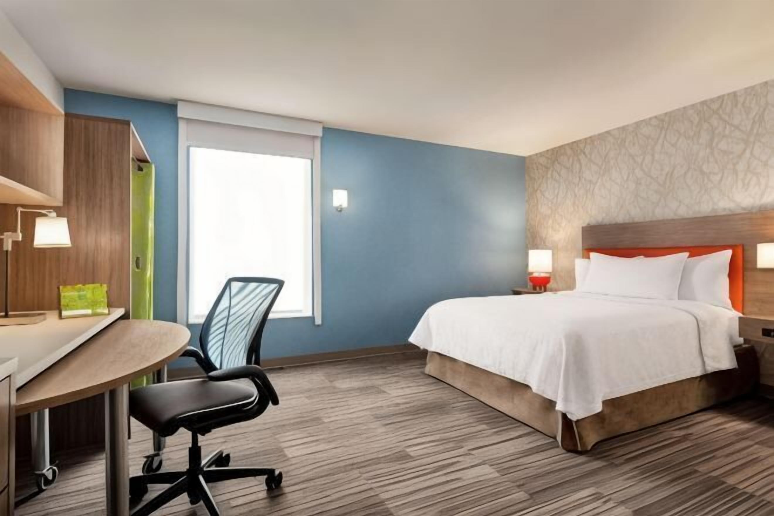 In-room safe, desk, blackout drapes, soundproofing