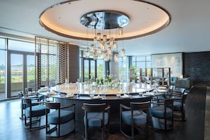 2 Restaurants; Frühstück, Mittagessen und Abendessen werden serviert