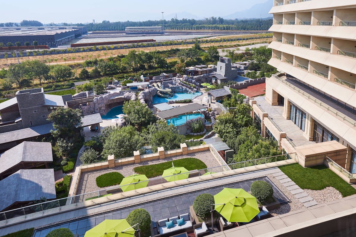 Deluxe Room, 1 King Bed, Non Smoking, Balcony | Terrace/patio