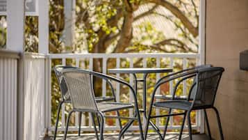 Hobart Cityscape Apartment 1 Wellington | Terrace/patio