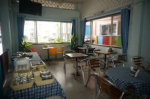Daily continental breakfast (THB 50 per person)
