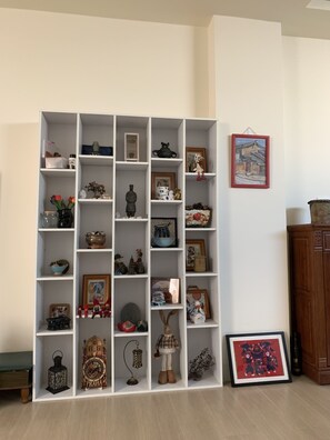Lobby sitting area - Bird house (Hengchun)