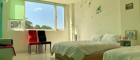 Chambre Triple Standard | Vue sur la ville