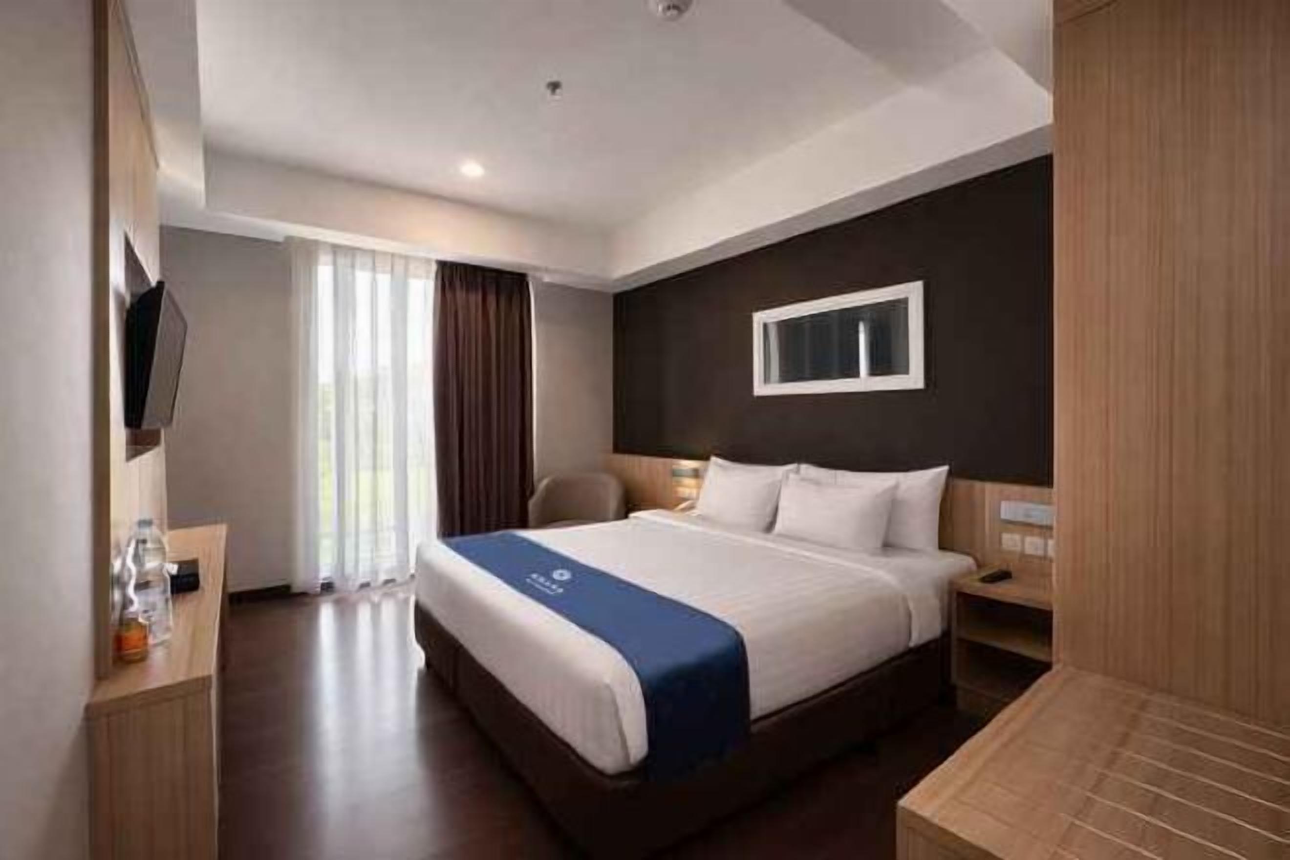 Escrivaninha, quartos à prova de som, Wi-Fi de cortesia