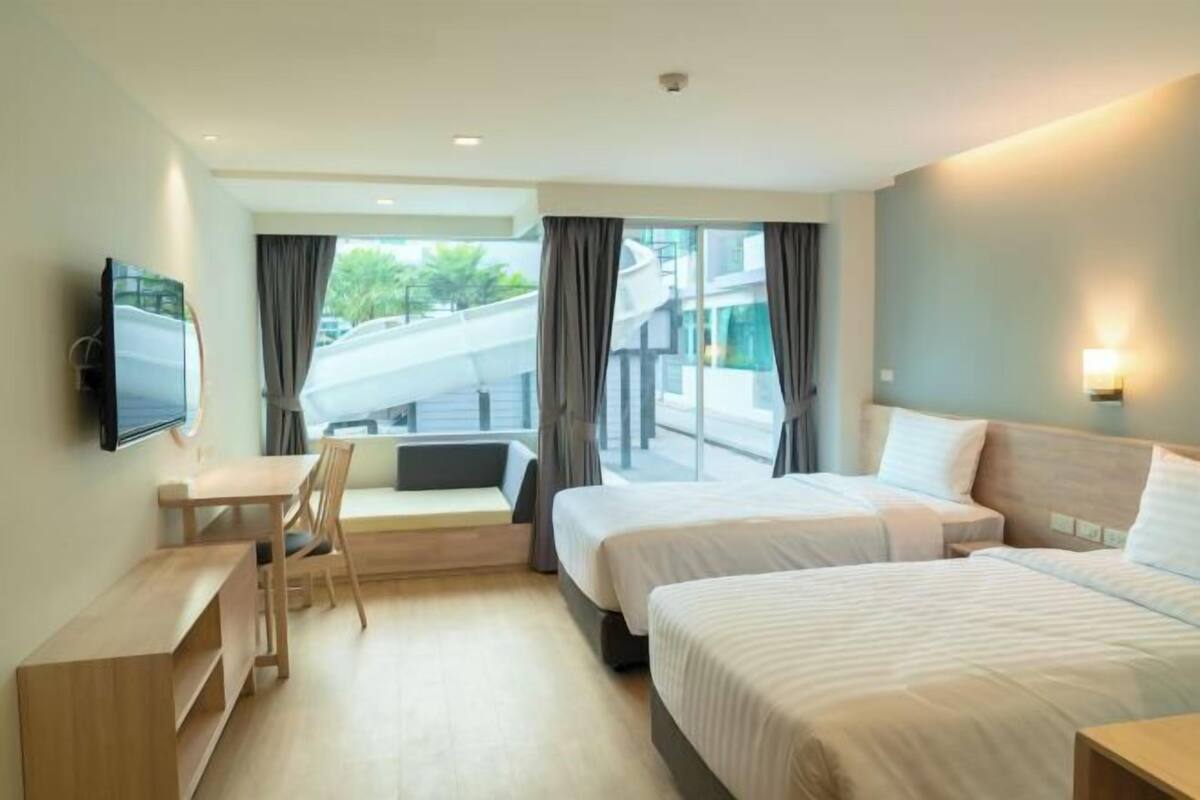 Ropa de cama de alta calidad y minibar 