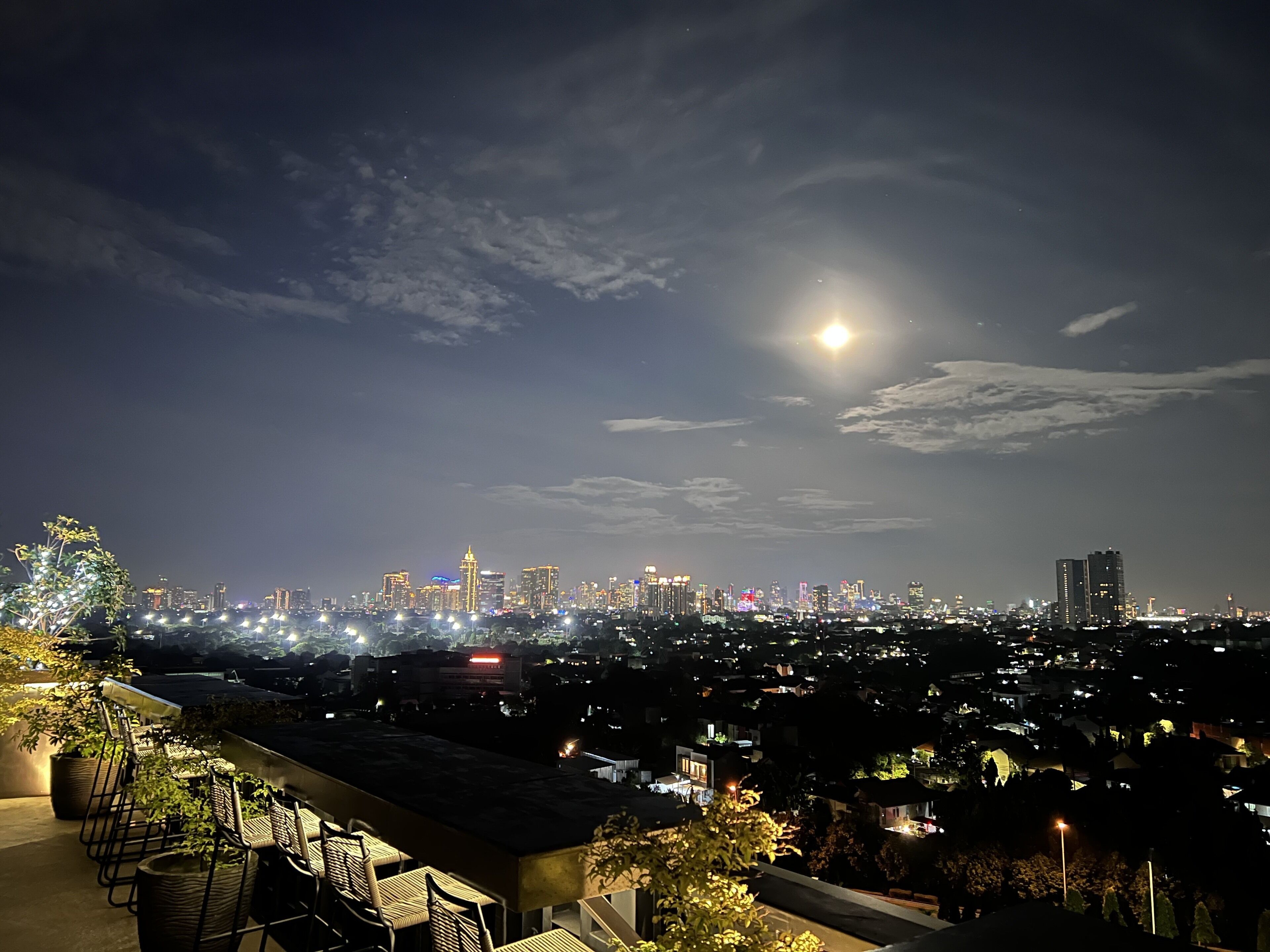 breakfast, lunch, dinner served; local and international cuisine