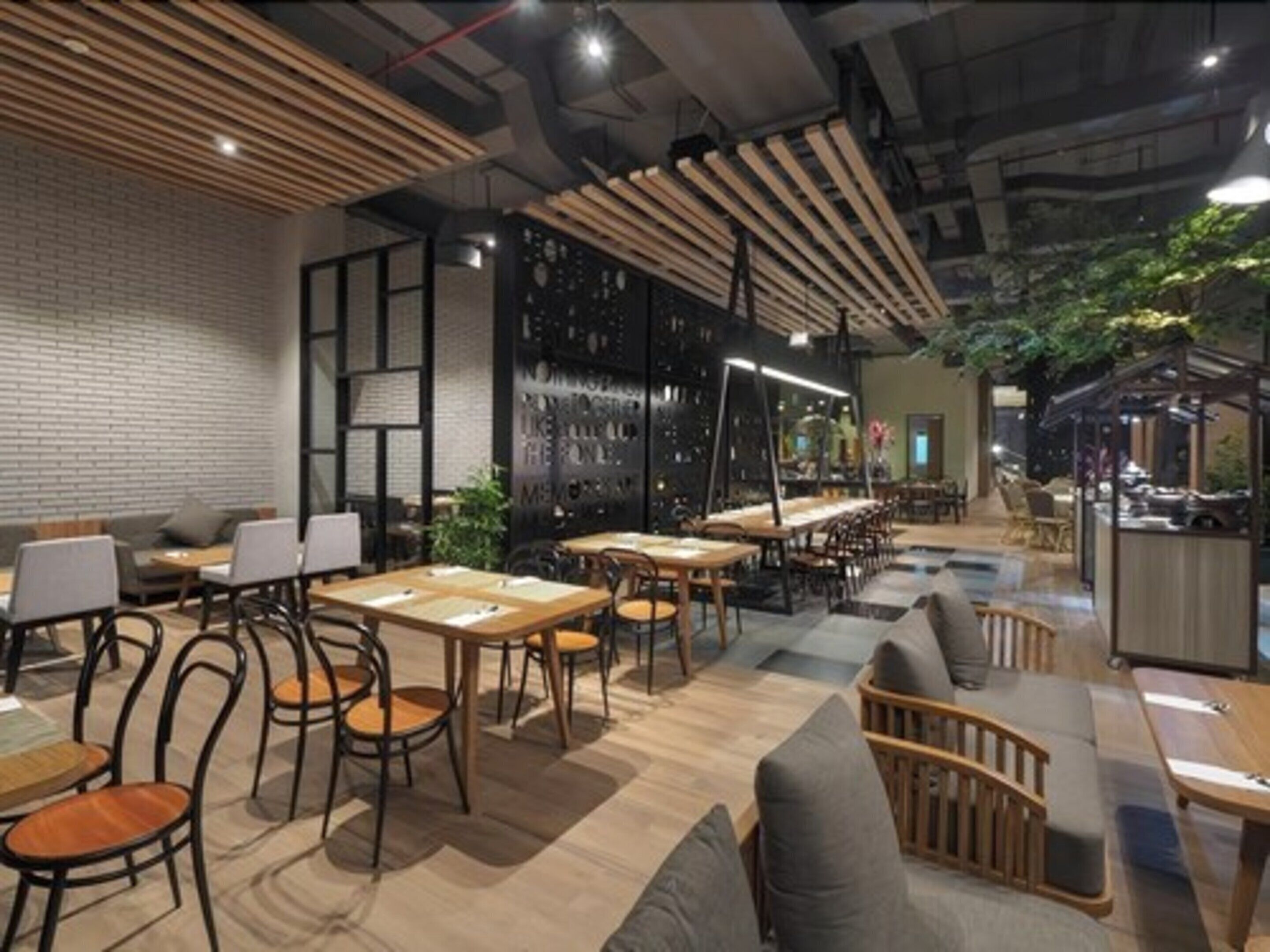 Breakfast, lunch, dinner served; local and international cuisine 